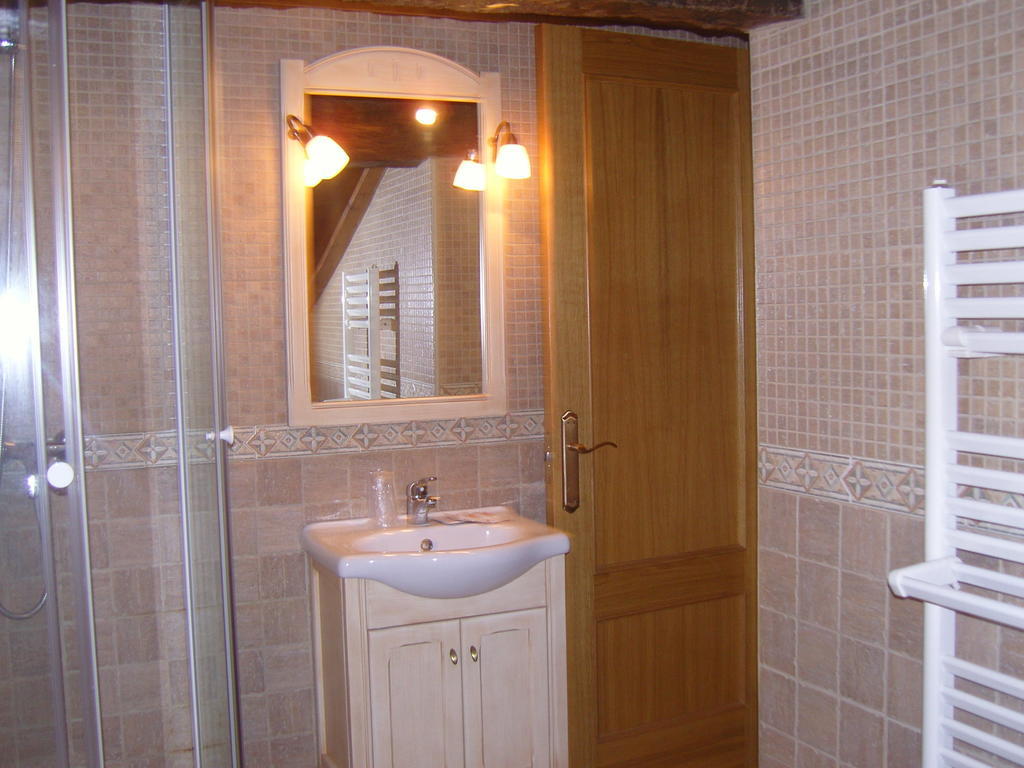 Casa Paulino Hotel Corrales De Buelna Szoba fotó